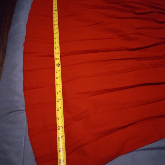 CHURCH FLOW!! 2-piece dark red pleated skirt suit with beautiful gold buttons - Picture 15 of 16